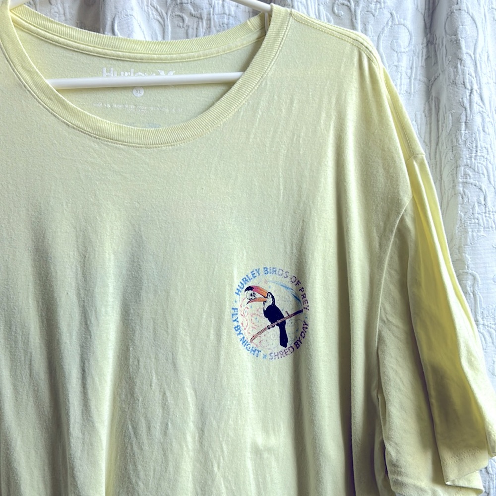 Men’s Hurley T-shirt